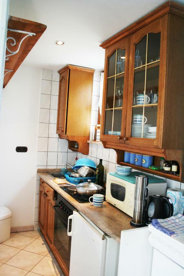 Apartment Azriel Вир Екстериор снимка